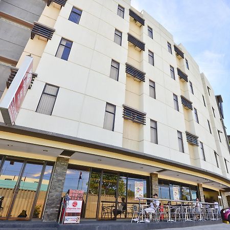 Express Inn Mactan Мактан Экстерьер фото