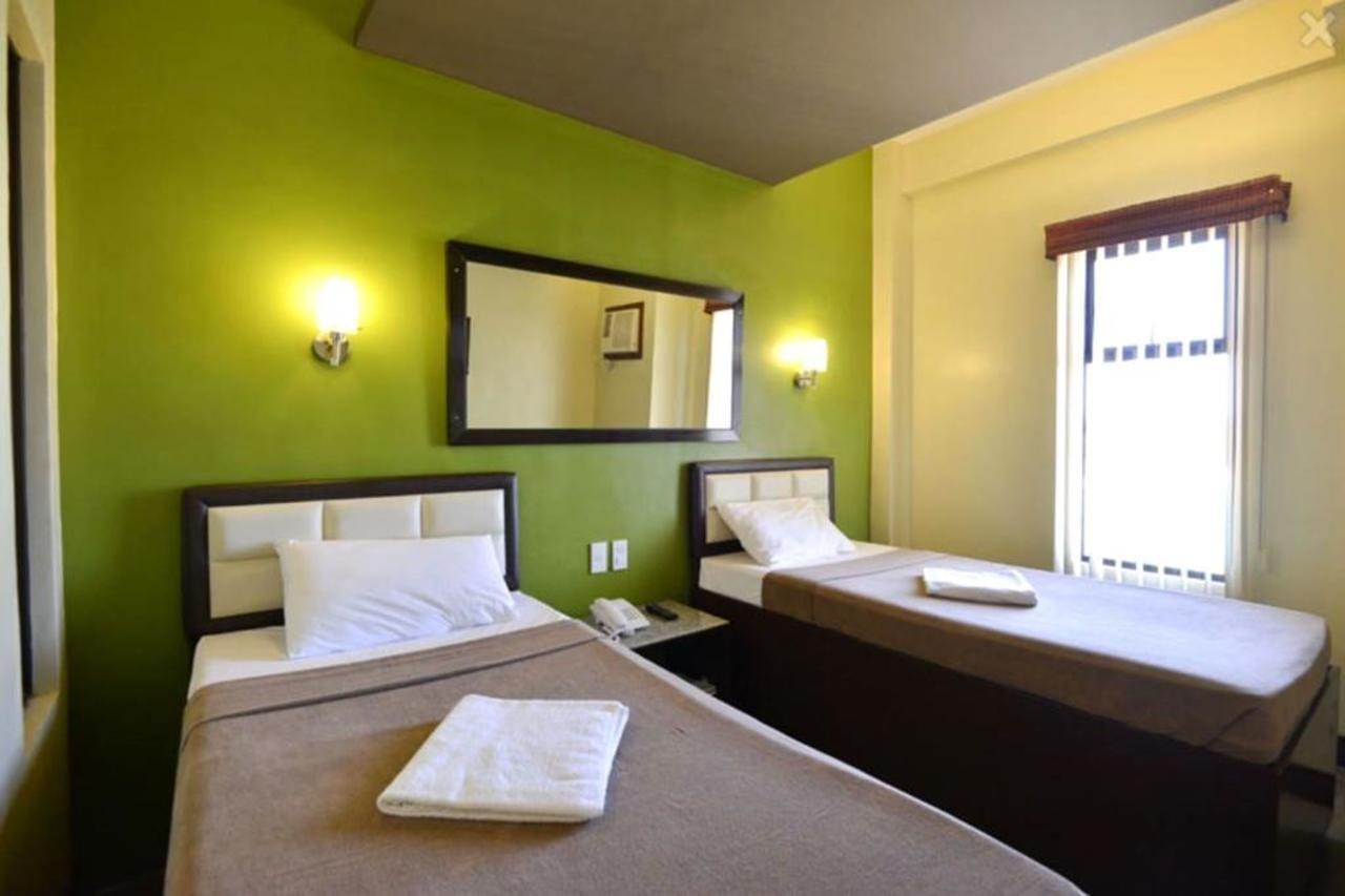Express Inn Mactan Мактан Экстерьер фото