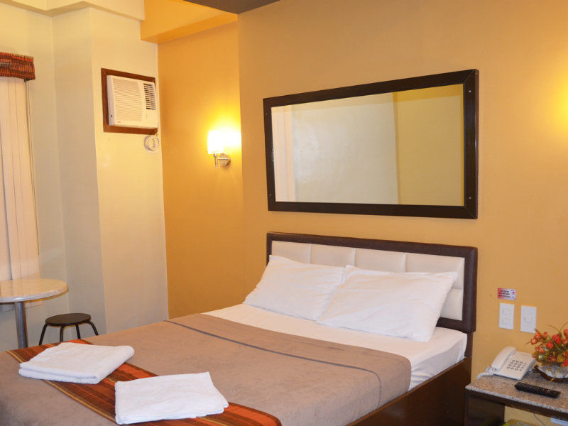 Express Inn Mactan Мактан Экстерьер фото