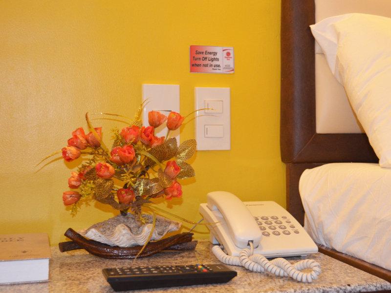 Express Inn Mactan Мактан Экстерьер фото